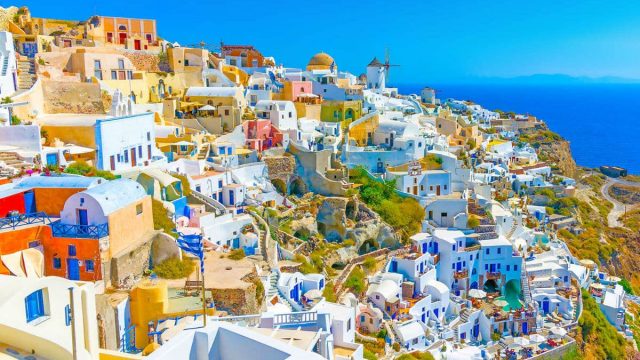 دليل أشهر أماكن السياحة في اليونان