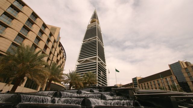 أفضل انشطة الترفيه في برج الفيصلية في الرياض￼