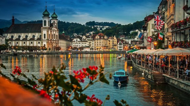 دليل أشهر أماكن السياحة في سويسرا