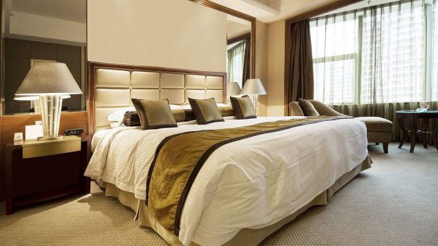 تقرير عن فندق فورسيزونز الرياض