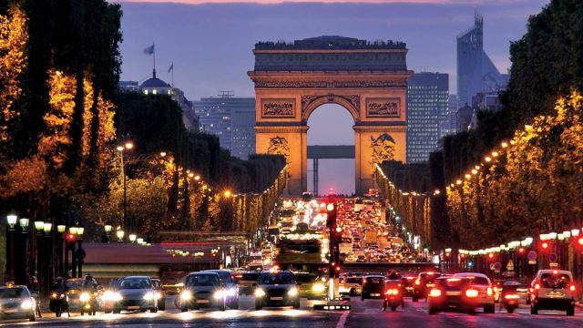 أفضل أنشطة في ساحة الباستيل في باريس فرنسا