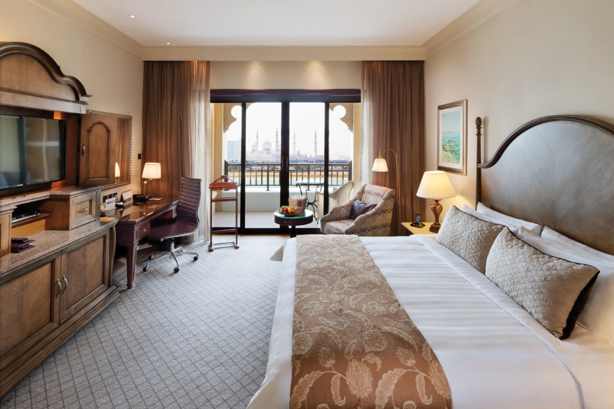 تقرير عن فندق الفرحان الجبيل بالسعودية