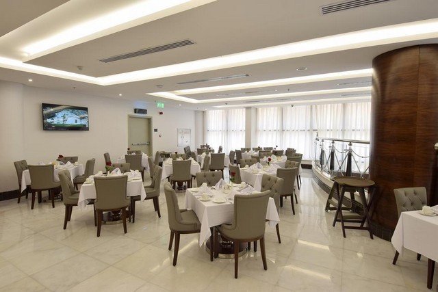 تقرير عن فندق روف جدة