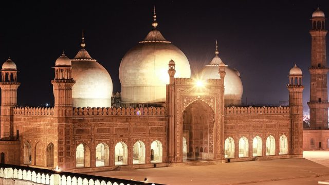 اين تقع اسلام اباد