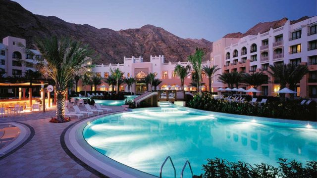 تقرير عن منتجع بيت الورد الشفا بالطائف