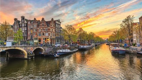 اين تقع هولندا والمسافات بين اهم مدن السياحة في هولندا