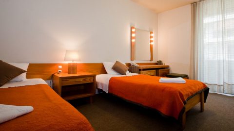 تقرير عن فندق مارينا الكويت