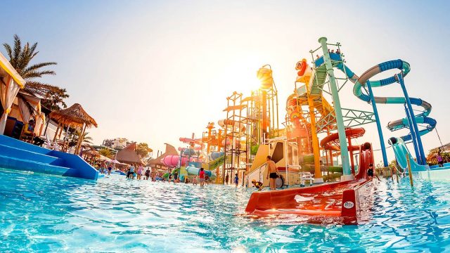 اجمل منتزهات العاب مائية في البحرين تستحق الزيارة