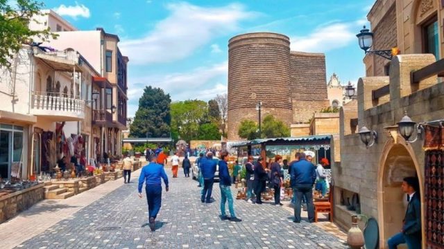 السياحة في باكو