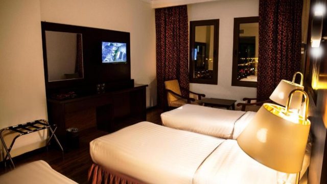 تقرير عن فندق ايوان دار الهجرة المدينة المنورة