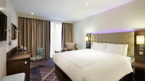 تقرير عن فندق هوليدي ان دوسلدورف