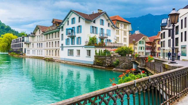 أفضل أنشطة عند زيارة بحيرة ثون انترلاكن