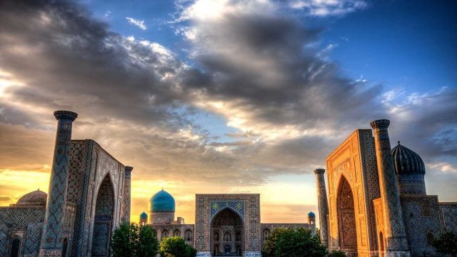 اين تقع اوزباكستان وما هي المسافات بين المدن الاوزباكستانية
