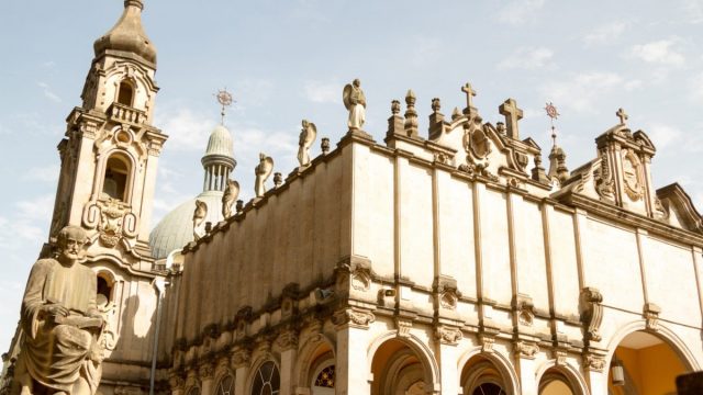 أفضل أنشطة في كاتدرائية الثالوث المقدس في اديس ابابا