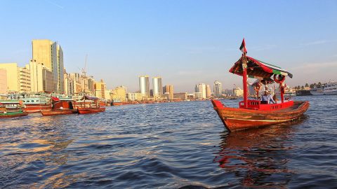 افضل انشطة في منطقة الديرة في دبي