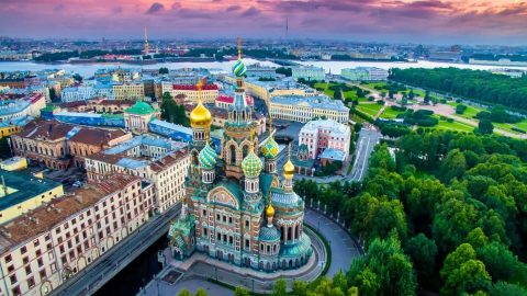 دليل أفضل أماكن السياحة في سانت بطرسبرغ 2023