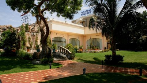 تقرير عن فندق البلاد جدة السعودية