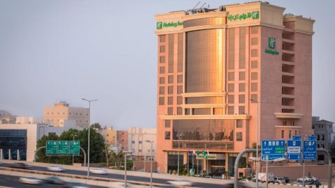 تقرير عن فندق السلام هوليدي ان جدة