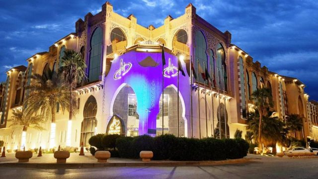 تقرير عن فندق مداريم كراون الرياض