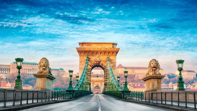 افضل انشطة في جسر السلسلة المعلق بودابست المجر 2024